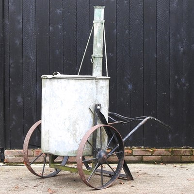 Lot 33 - A vintage water bowser