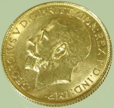 Lot 62 - A George V sovereign