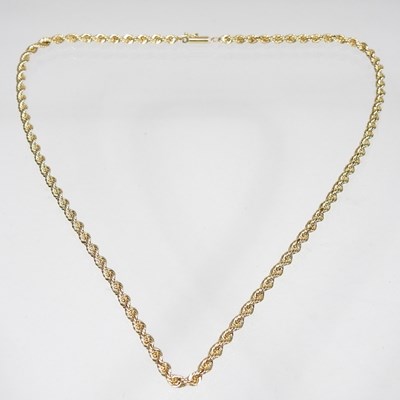 Lot 228 - A gold necklace