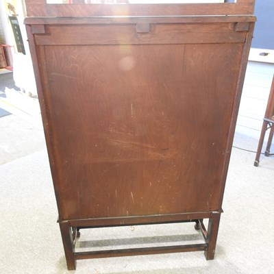 Lot 186 - An oak display cabinet