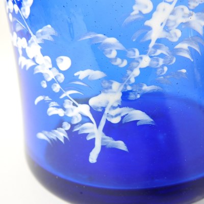 Lot 128 - Mary Gregory style glass