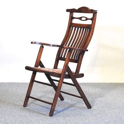 Lot 165 - A deck chair