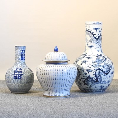 Lot 99 - Three Chinese vases
