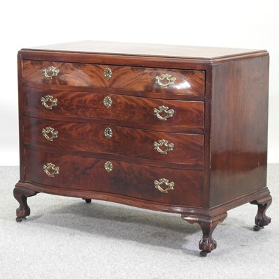 Lot 449 - An early 20th century serpentine chest