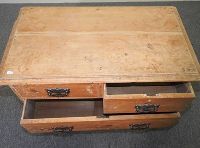 Lot 155 - A pine chest