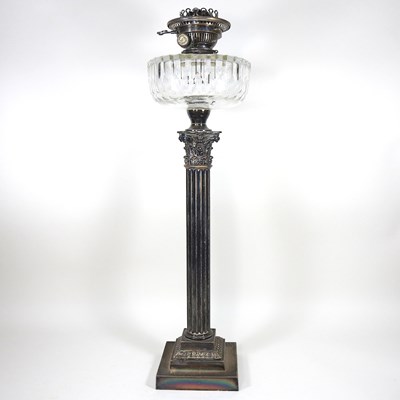 Lot 75 - An oil lamp