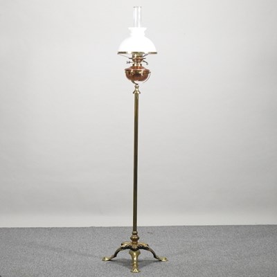 Lot 325 - An Arts and Crafts lamp