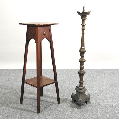 Lot 441 - A stand and altarstick