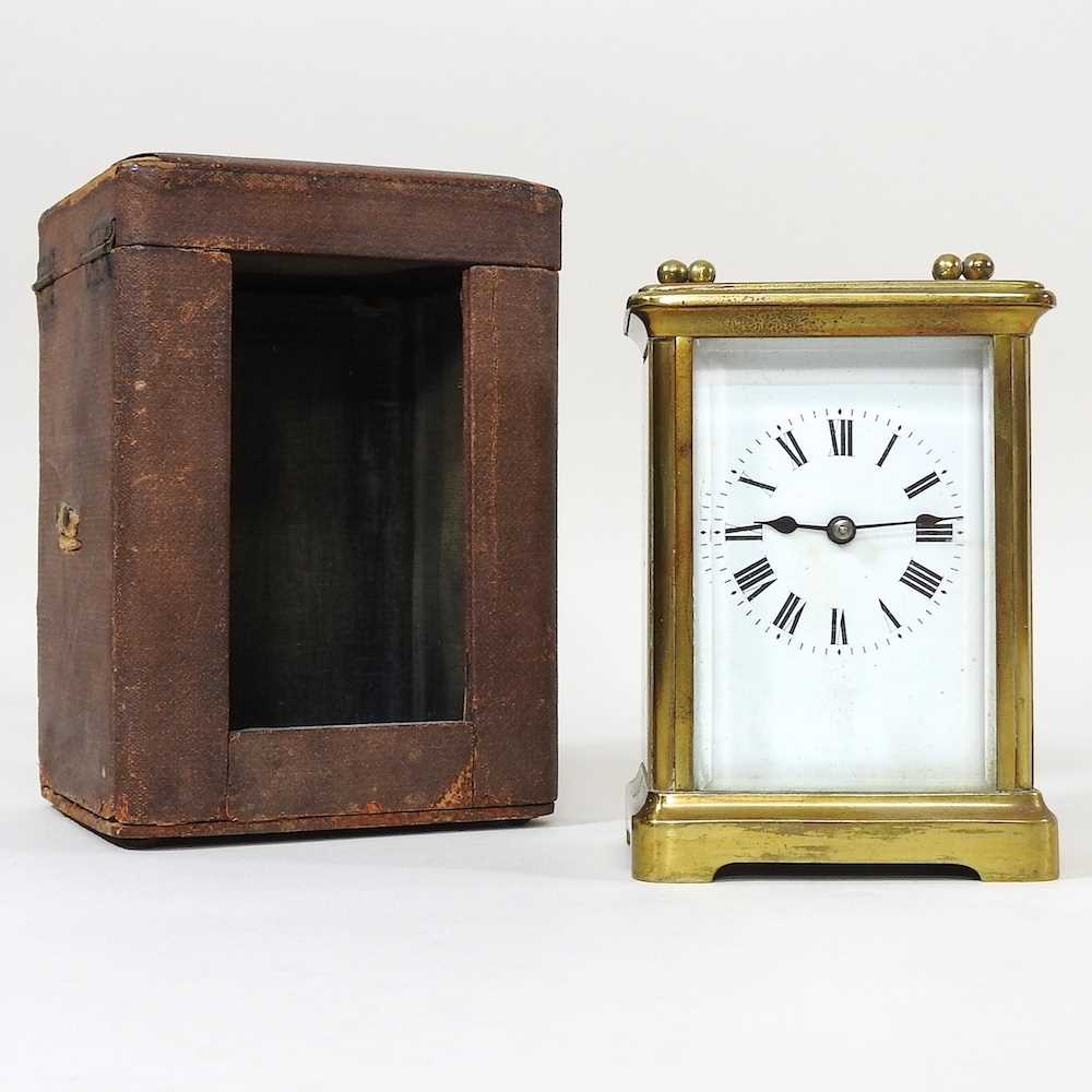 Lot 493 - A carriage clock