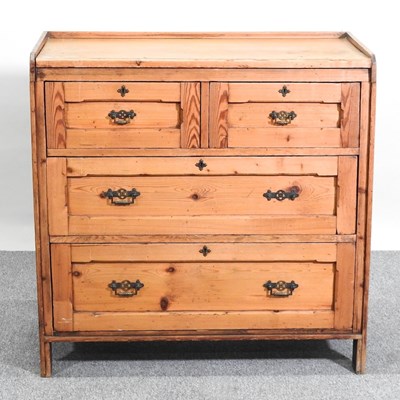 Lot 338 - A pine chest