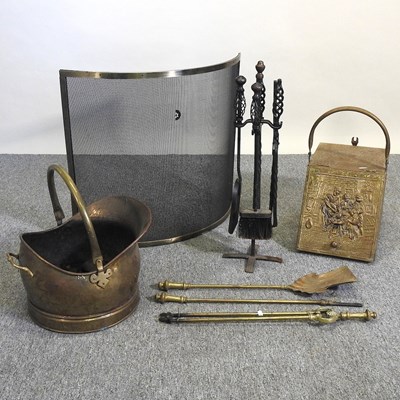 Lot 498 - A collection of fire tools