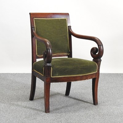 Lot 61 - An armchair