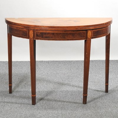 Lot 617 - A George III table