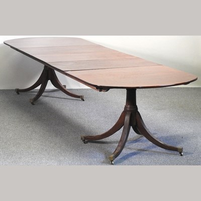 Lot 376 - A dining table