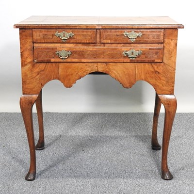 Lot 422 - A lowboy