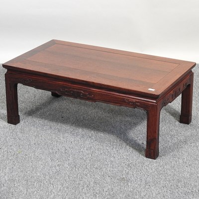 Lot 310 - A Chinese table