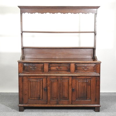 Lot 396 - An oak dresser