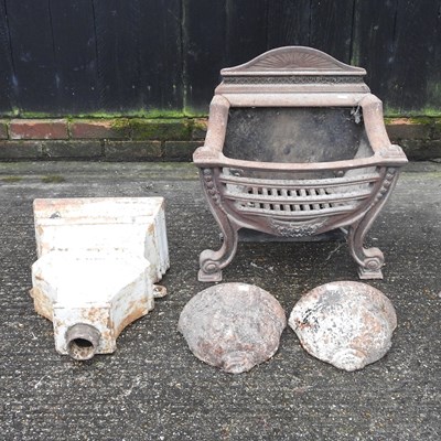 Lot 336 - A cast iron fire grate