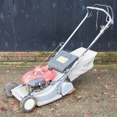 Lot 457 - A lawnmower