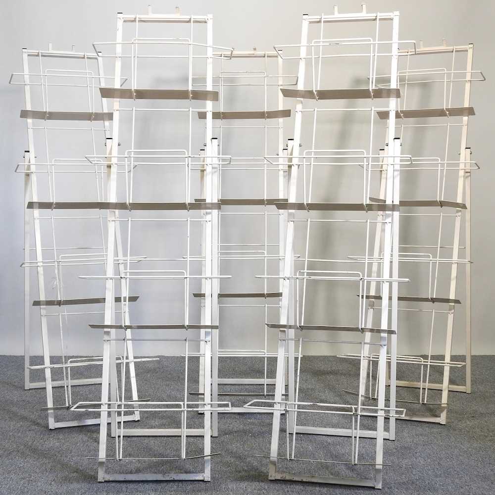 Lot 616 Five display racks