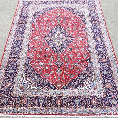 Lot 125 - A carpet