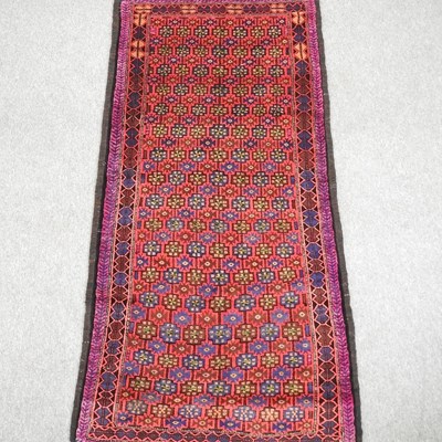 Lot 364 - A carpet