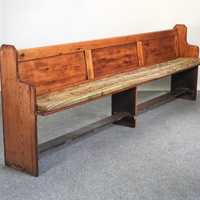 Lot 15 - A pew