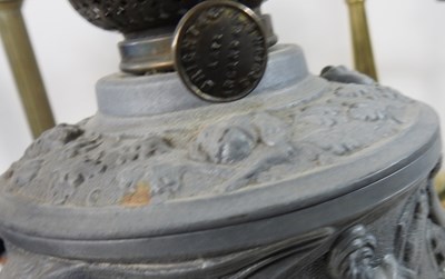 Lot 574 - A collection of lamps