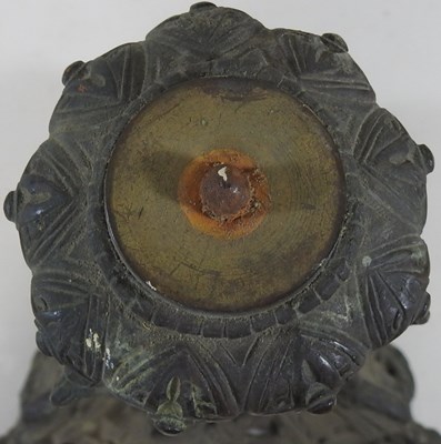 Lot 574 - A collection of lamps