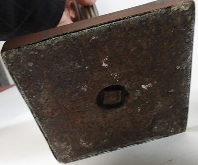 Lot 574 - A collection of lamps