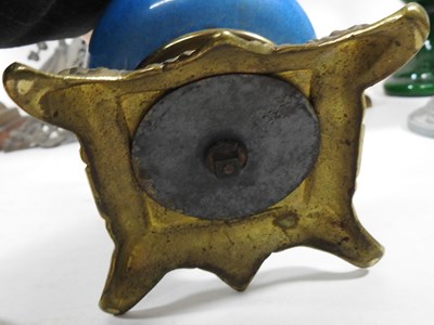 Lot 574 - A collection of lamps