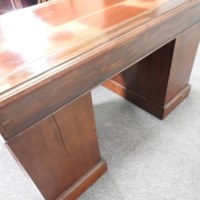 Lot 49 - A Victorian desk