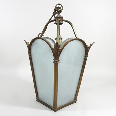 Lot 233 - A lantern