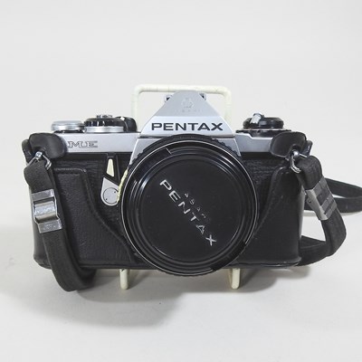 Lot 159 - A Pentax camera