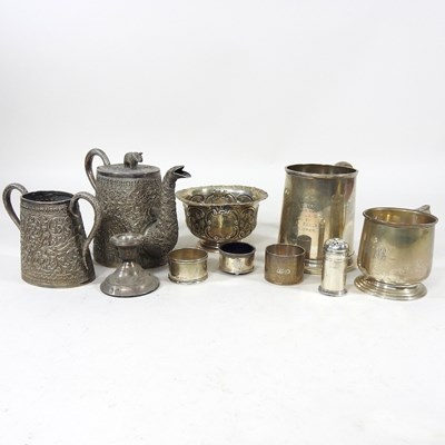 Lot 430 - A collection of silver