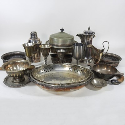 Lot 204 - silver plated items