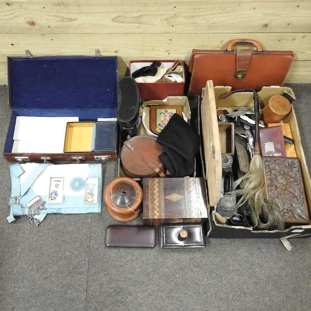 Lot 464 - A collection of items