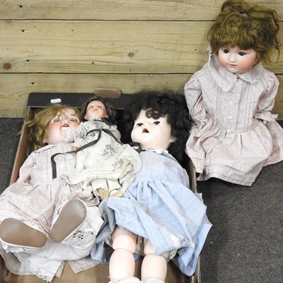 Lot 416 - Four dolls