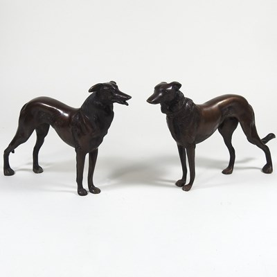 Lot 141 - Bronze dogs