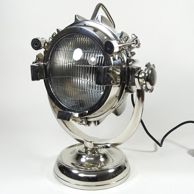 Lot 354 - A table lamp