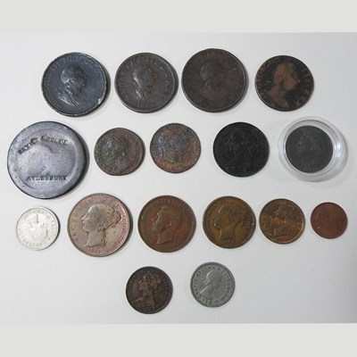 Lot 76 - A collection of English copper coins
