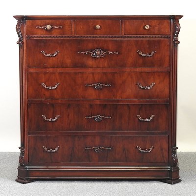 Lot 30 - A secretaire chest