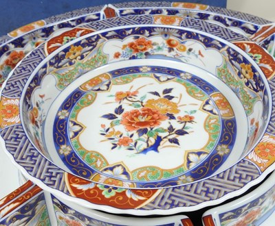 Lot 487 - A Japanese lazy susan