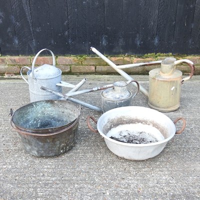 Lot 262 - Garden items