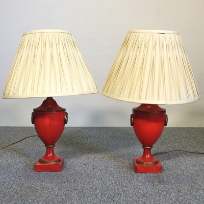 Lot 451 - A pair of lamps