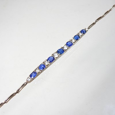 Lot 36 - A sapphire bracelet