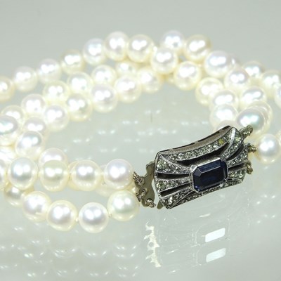 Lot 31 - A pearl bracelet