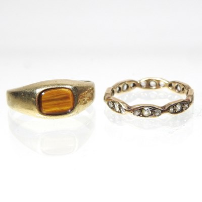 Lot 345 - Two rings