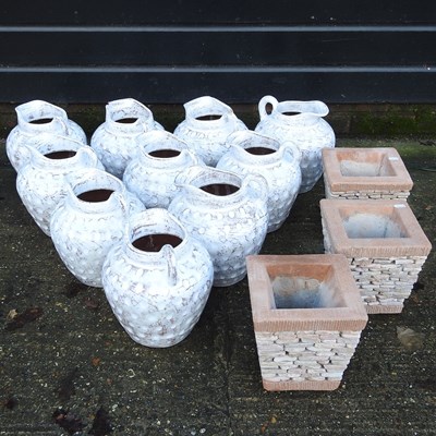 Lot 330 - Jugs and pots