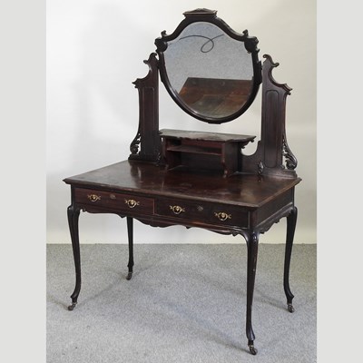 Lot 608 - An Edwardian dressing table